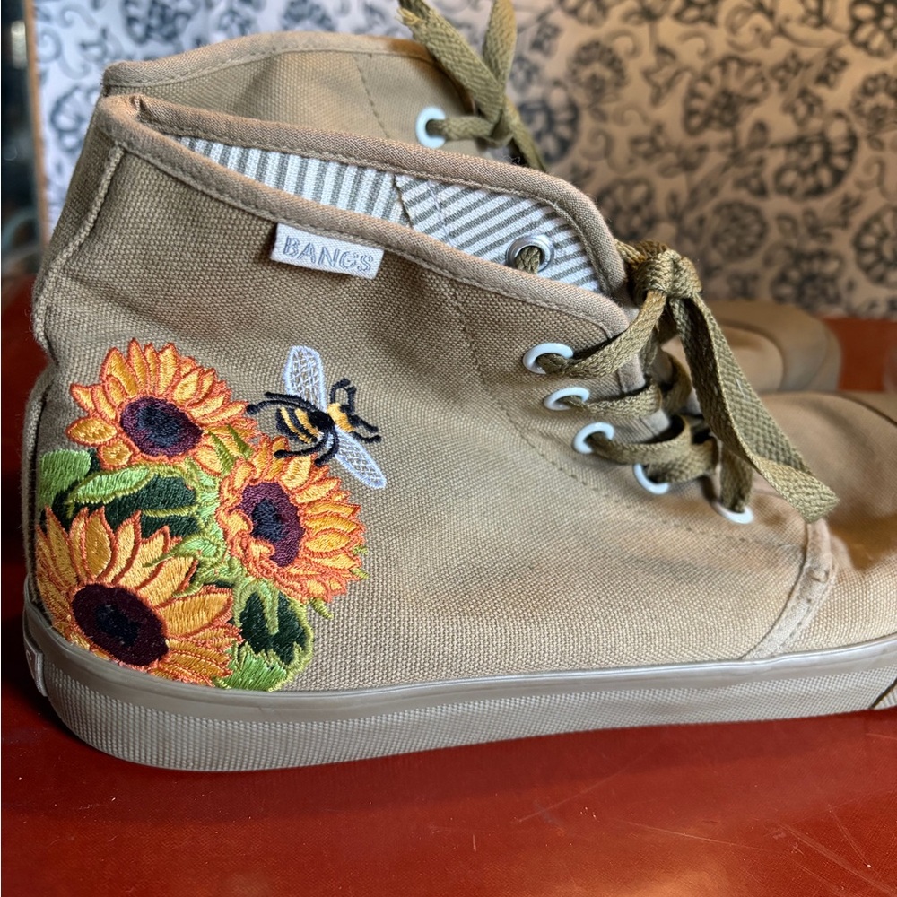 BANGS Tan Canvas High-Top Sneakers with Sunflower & Bee Embroidery